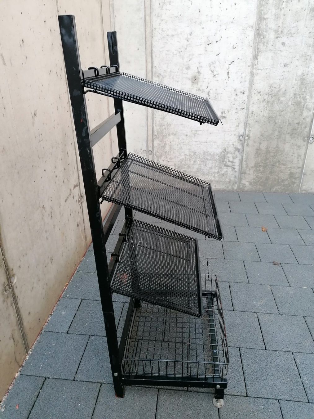 Scaffali: Metallgestell – Usato da Unterengstringen venduto da Fachmann8103 1