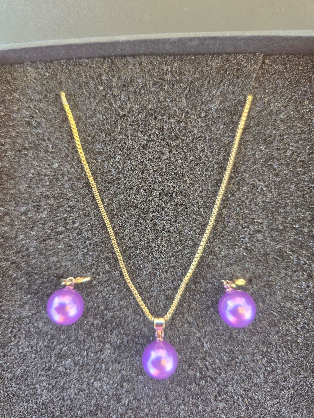 Altri gioielli: Schmuckset violett mit Uhr – Nuovo e nell'imballaggio originale da Würenlos venduto da sul_cm8q 2