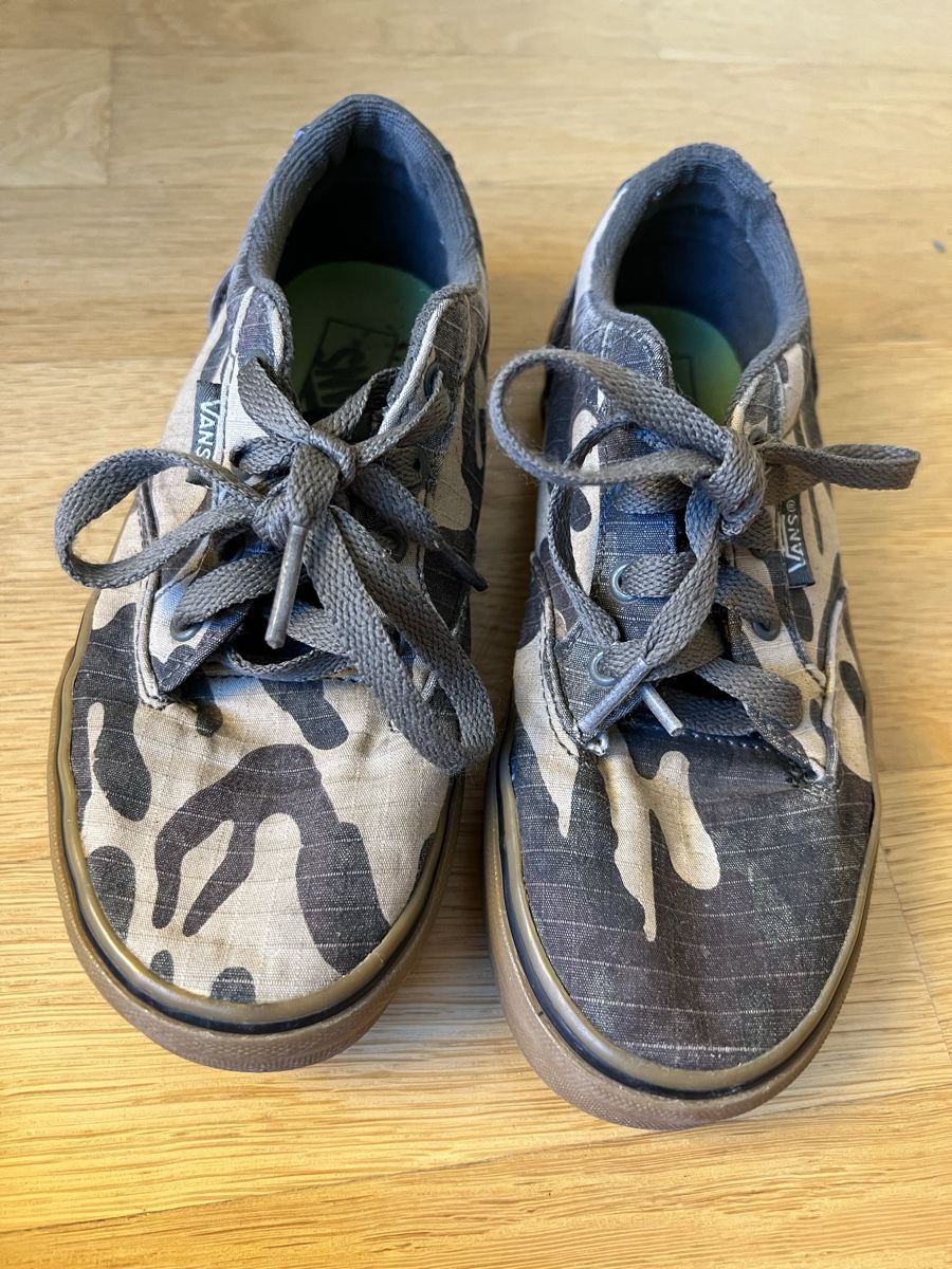 Vans Scarpe da uomo: Vans 32 – Usato da Riehen venduto da Loretxutxu 1