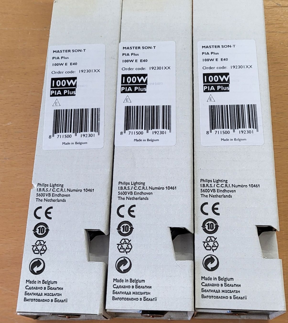 Philips Lampade: Natriumdampflampe MASTER  SON-T PIA PLUS 100W/220 E40 3Stk. – Usato da Rapperswil SG venduto da AndiRap 2