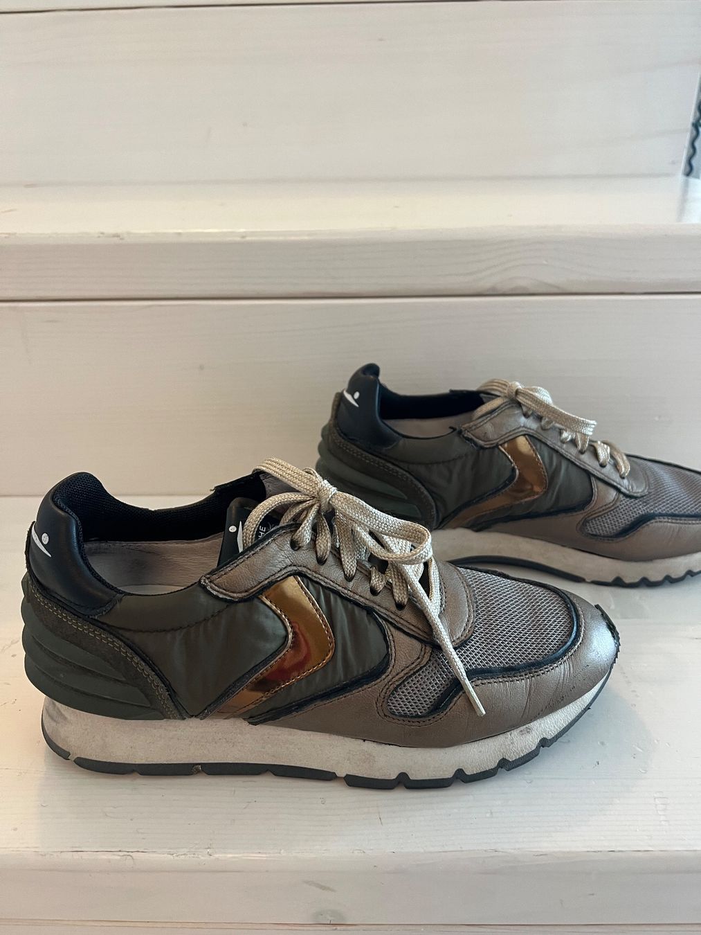 Scarpe da donna: Sneakers Voile Blanche – Usato da Hausen AG venduto da Jean1968 1