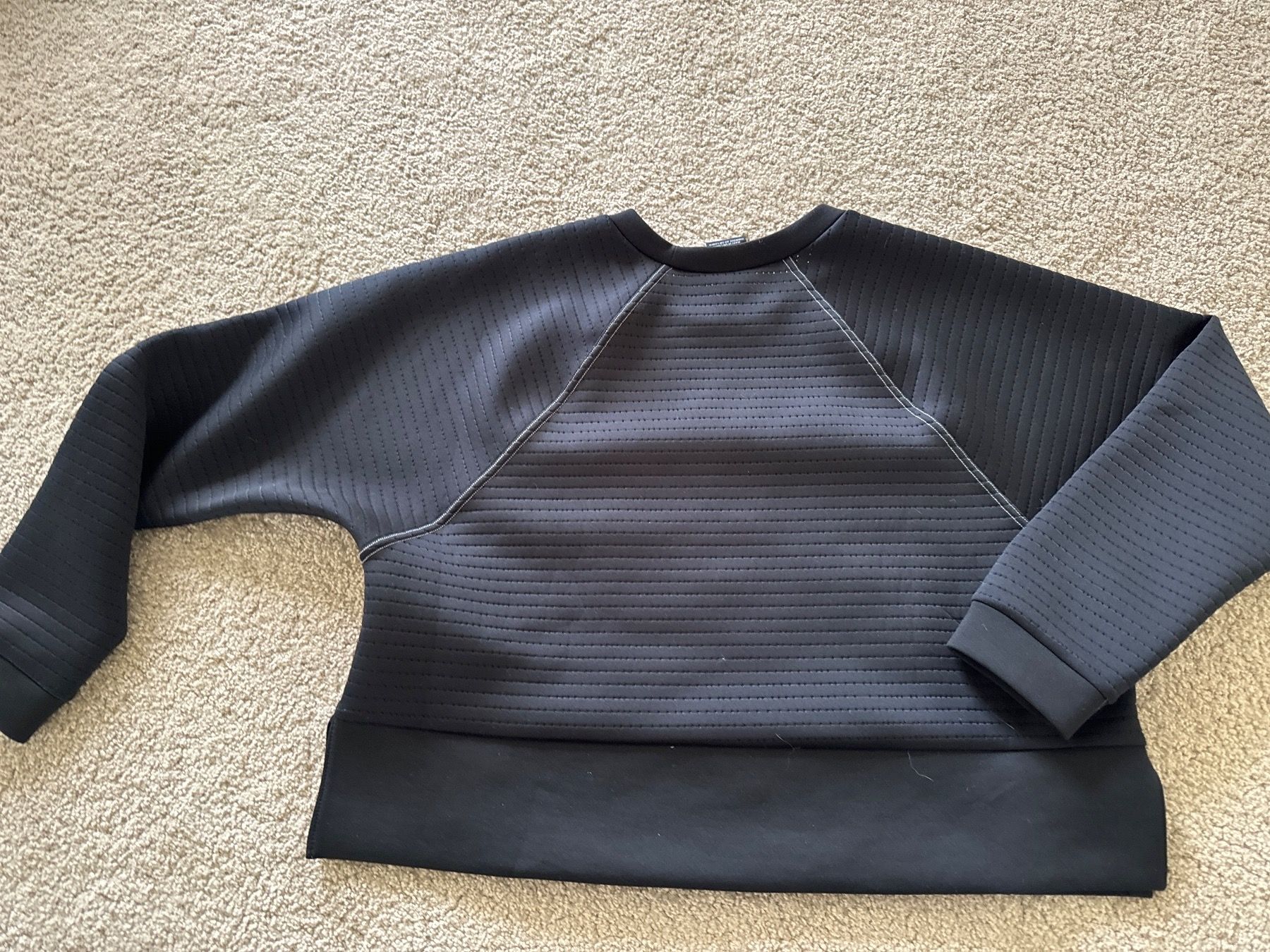 Nike Maglioni & Felpe: Nike Pro Damenpullover Grösse S, schwarz, atmungsaktiv – Nuovo (secondo la descrizione) da Oberweningen venduto da Ardnas89 3