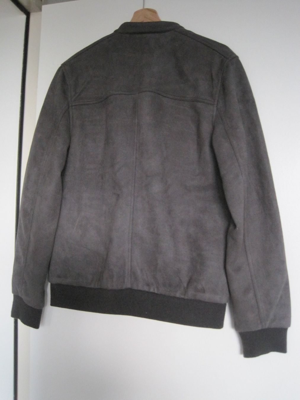 Giacche: GRAUE JACKE GR. M – Usato da Münchenstein venduto da Strupfi 3