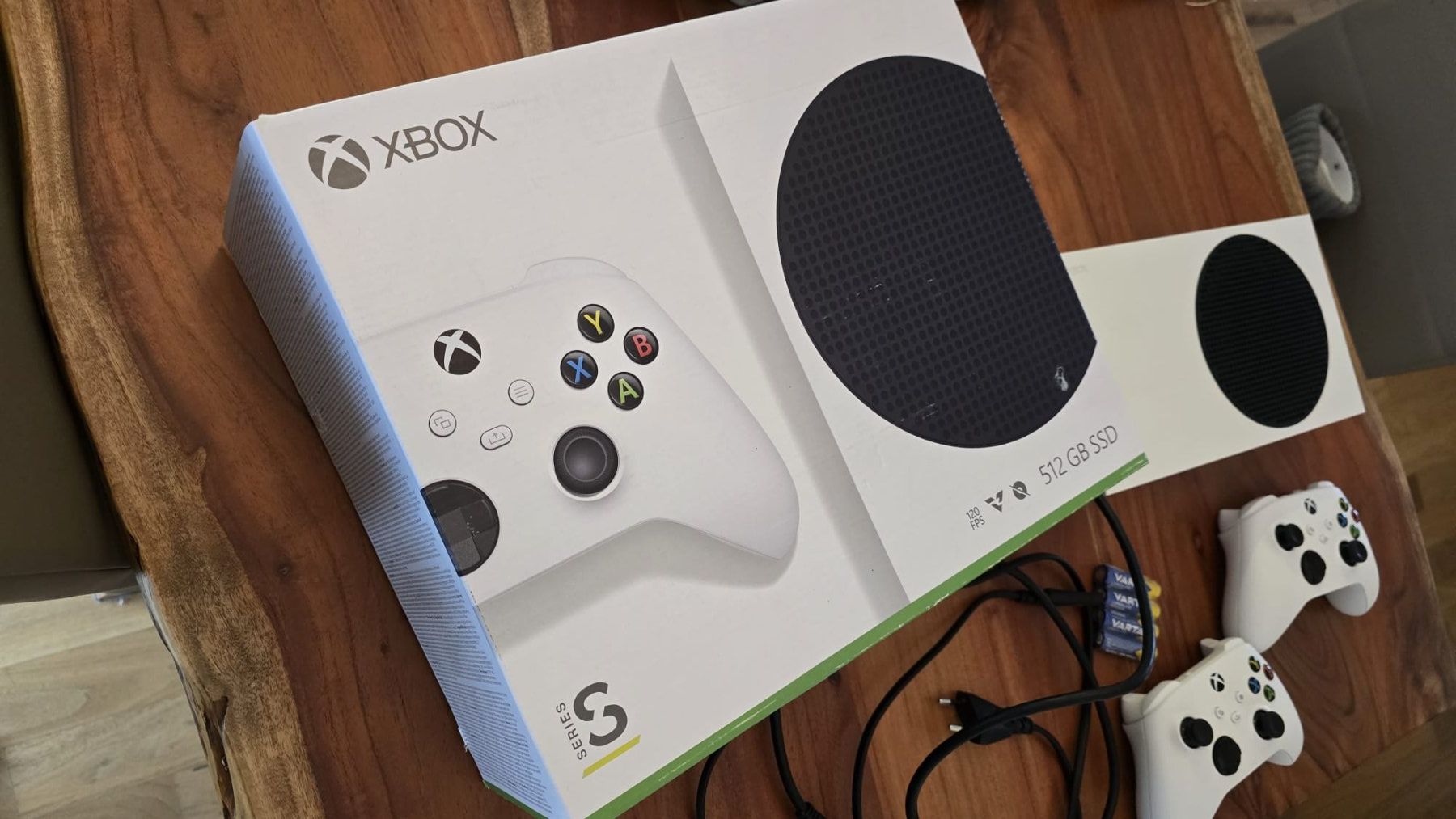Microsoft Console: XBox Series S 512GB - 2 Controller – Usato da Dietikon venduto da bet_c285 1