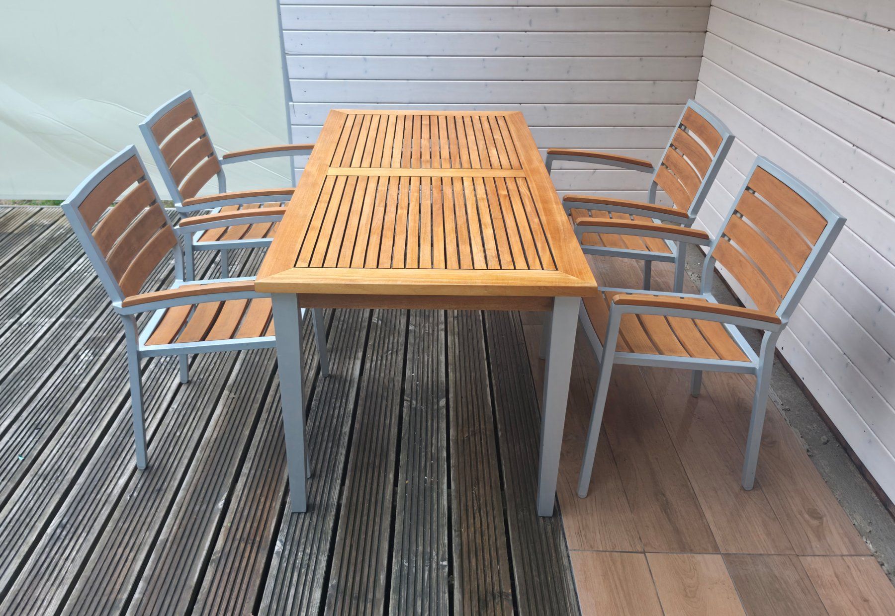 Tavoli: Gartentisch mit 4 Stühlen – Usato da Etzgen venduto da VierRingeA6 2