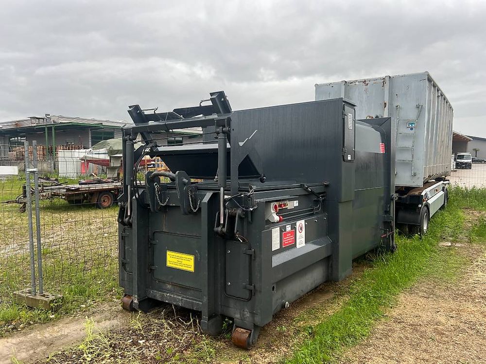 Abrollpresscontainer Compacteur à déchet multilift (Gebraucht) in ...