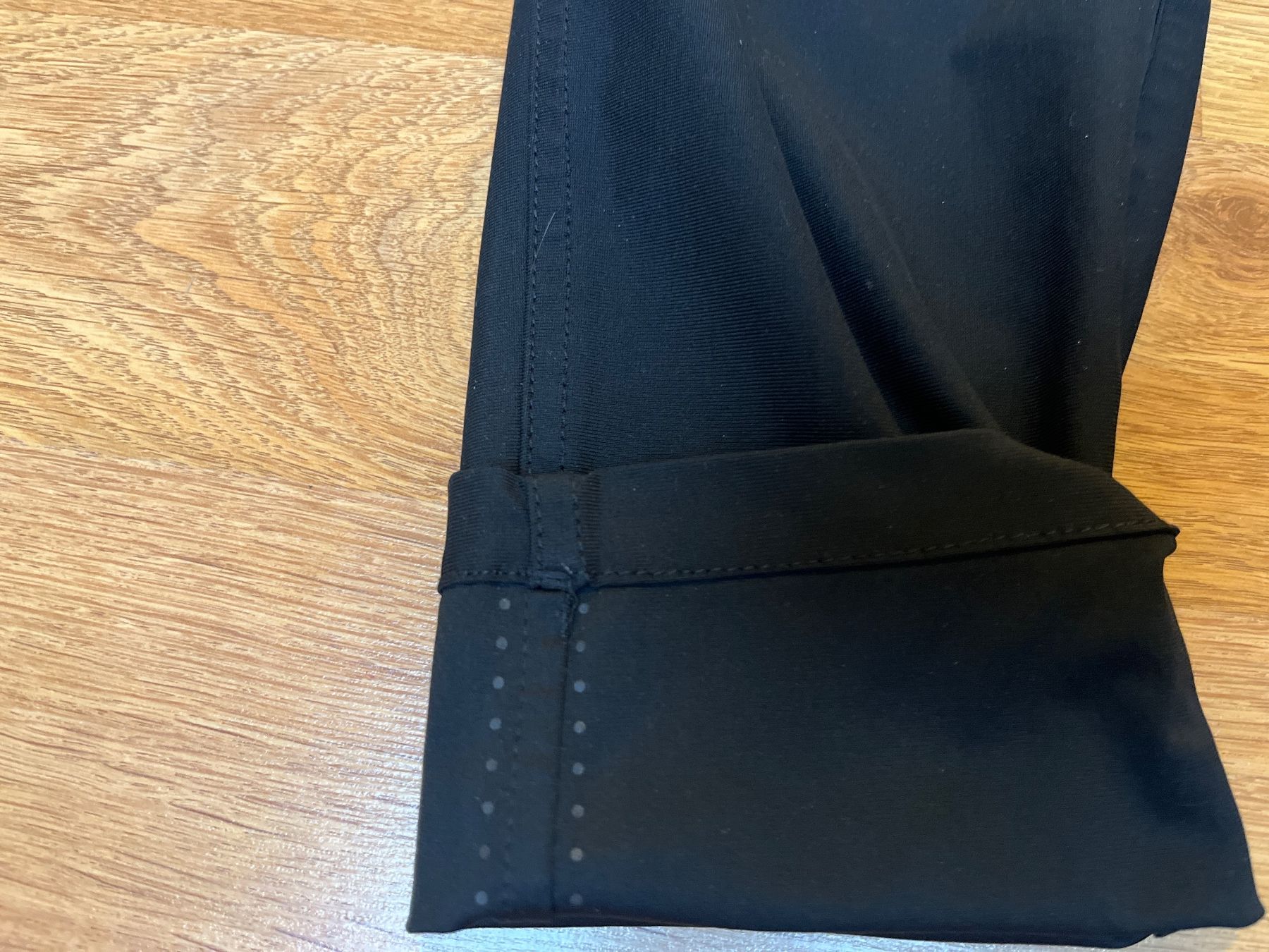 Lululemon Pantaloni: Pantalon Lululemon taille 4 – Usato da Genève venduto da fyshbird 5