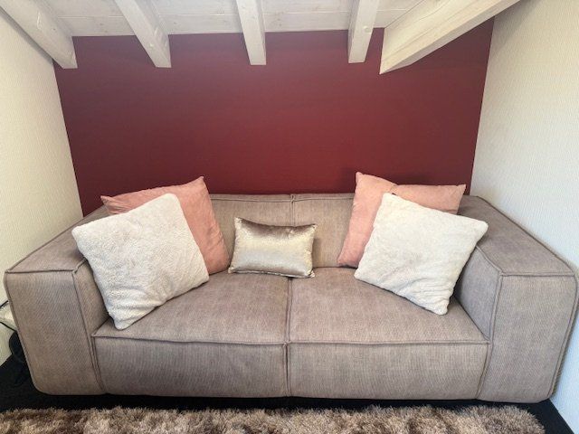Pfister Divani: Sofa QUINA  taupe – Usato da Appenzell venduto da Streetwaremusic