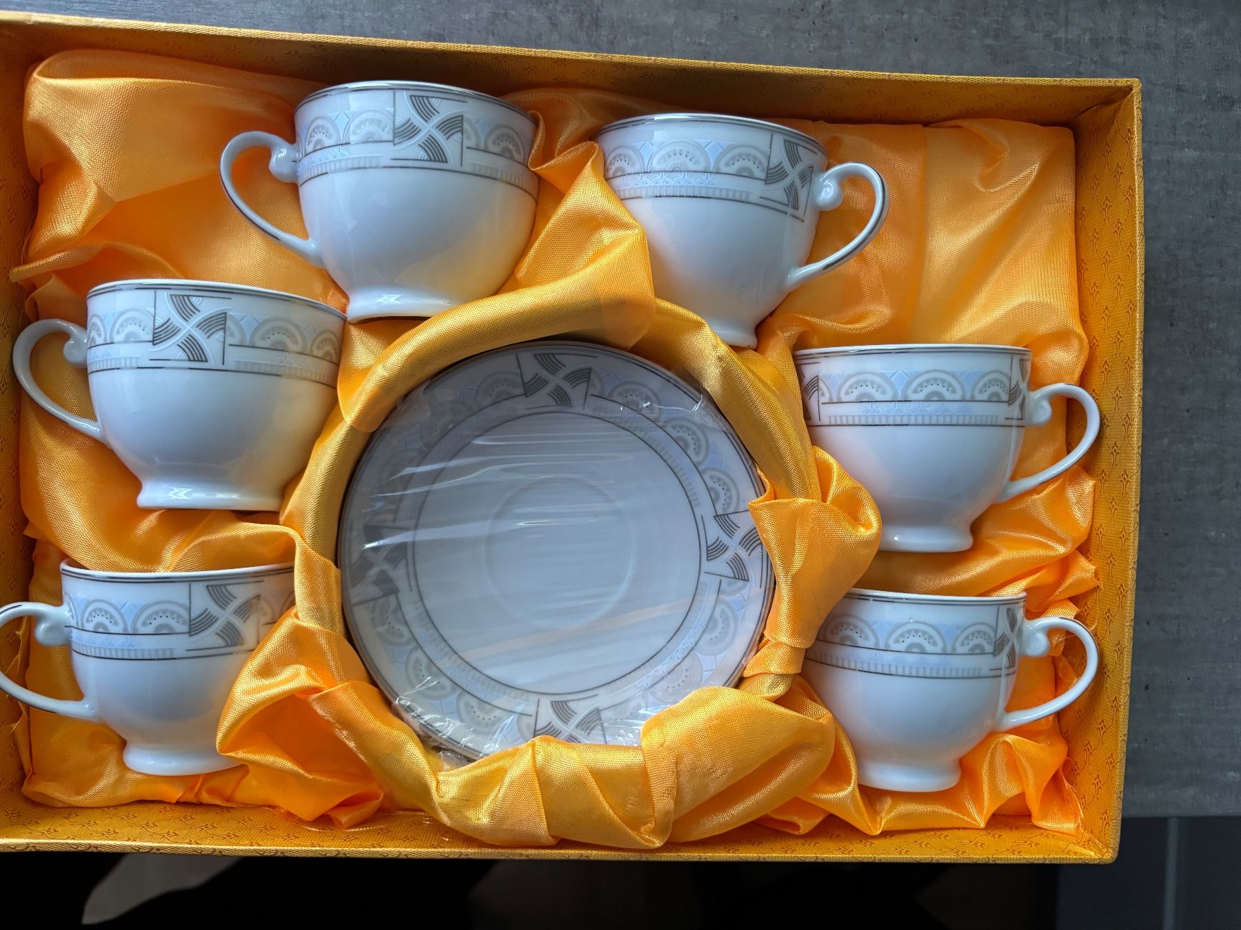 Set di piatti: Espressotassen – Usato da Kloten venduto da Sunnysunny 1