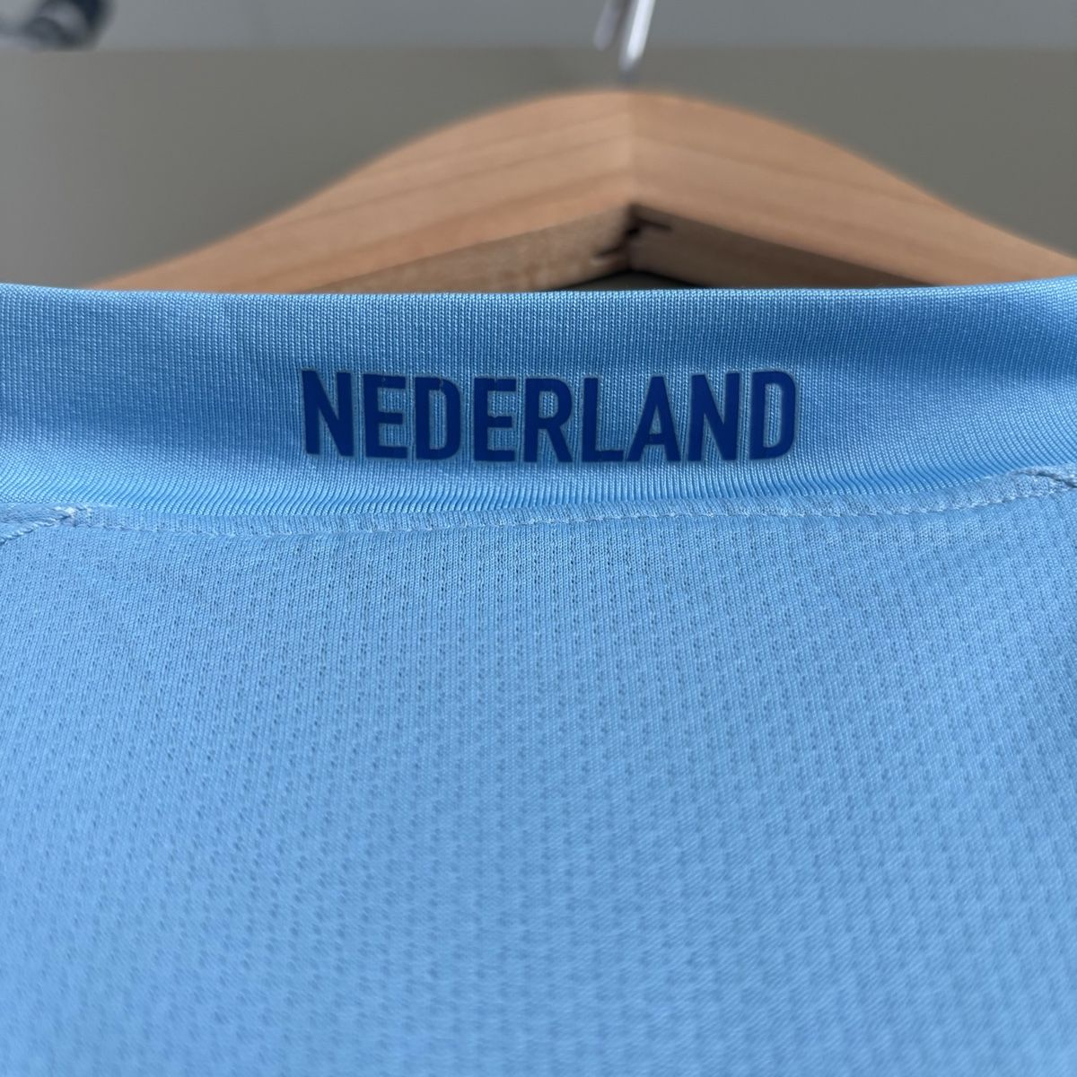 Nike Canottiere & Pantaloni: Niederlande Trikot Nike – Usato da Winterthur venduto da LaBodega 7