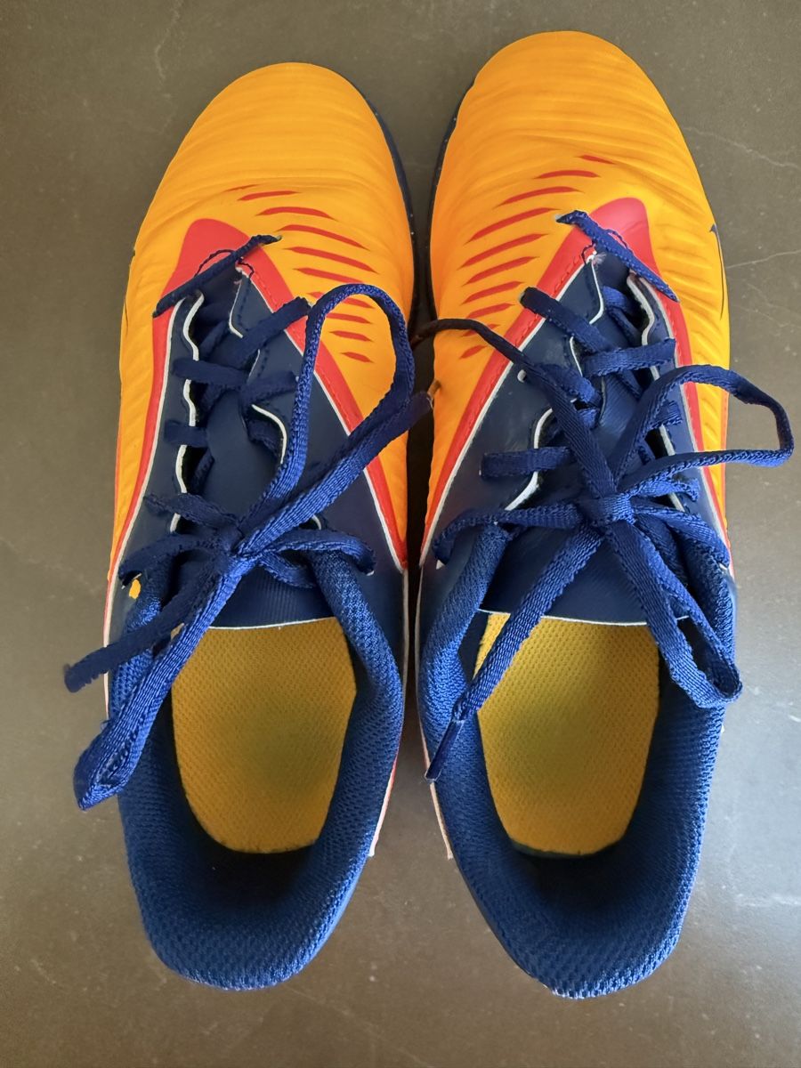 Nike Scarpe da uomo: Nike Phantom Grösse 36 – Usato da Goldswil venduto da Fisel 4
