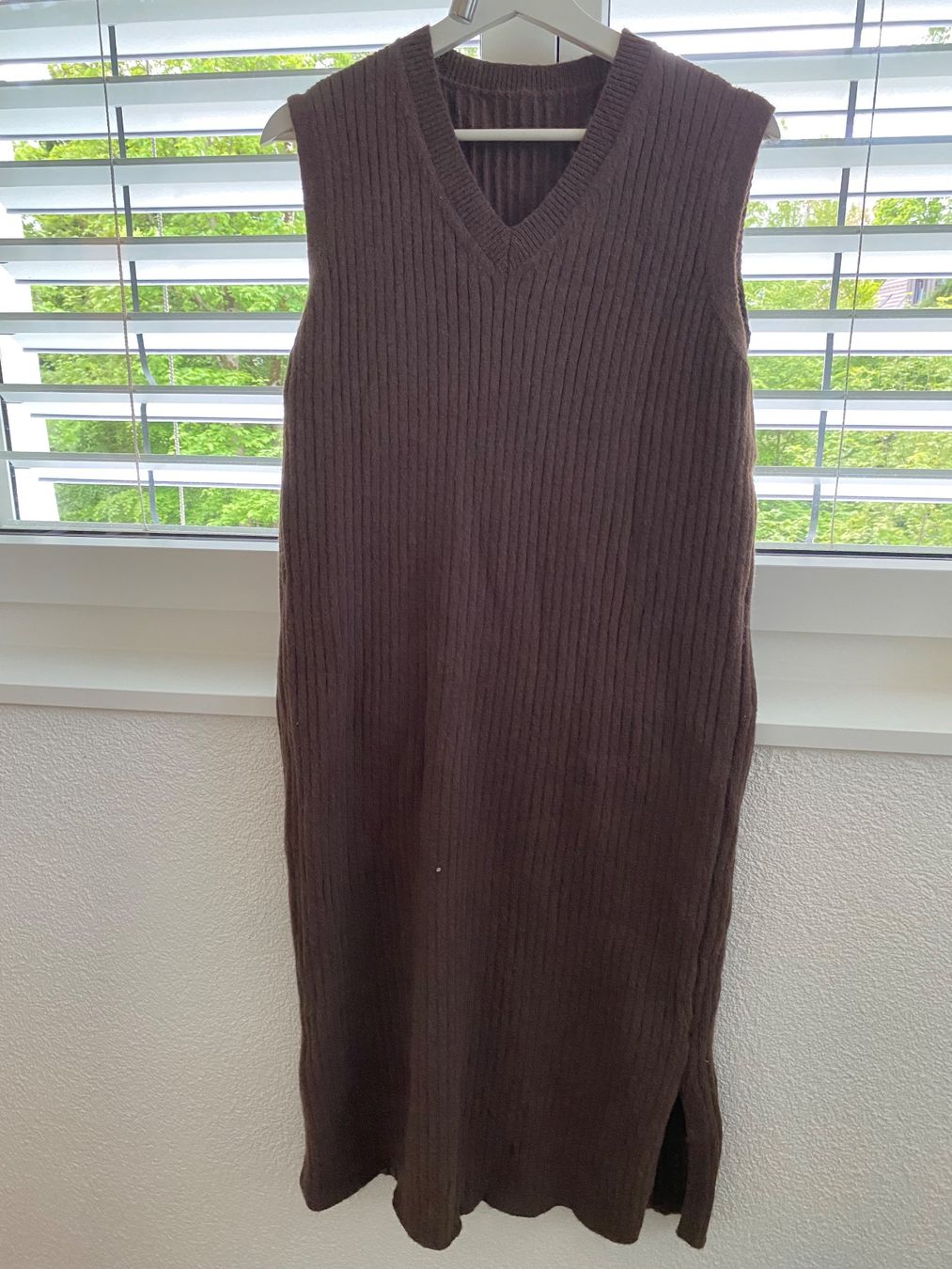 Vestiti: Braunes Strickkleid, Grösse S – Nuovo (secondo la descrizione) da Edlibach venduto da leo_ftr7