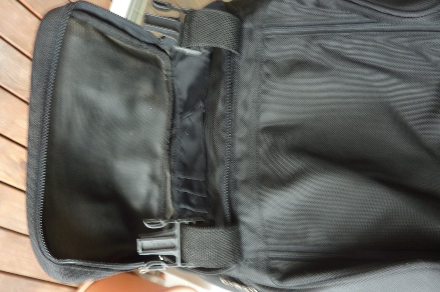 Bree Sacs à dos: WANDERRUCKSACK MARKE BREE MIT VIELEN FÄCHERN – Neuf (Voir description) à Zürich par Rrehsuah 5