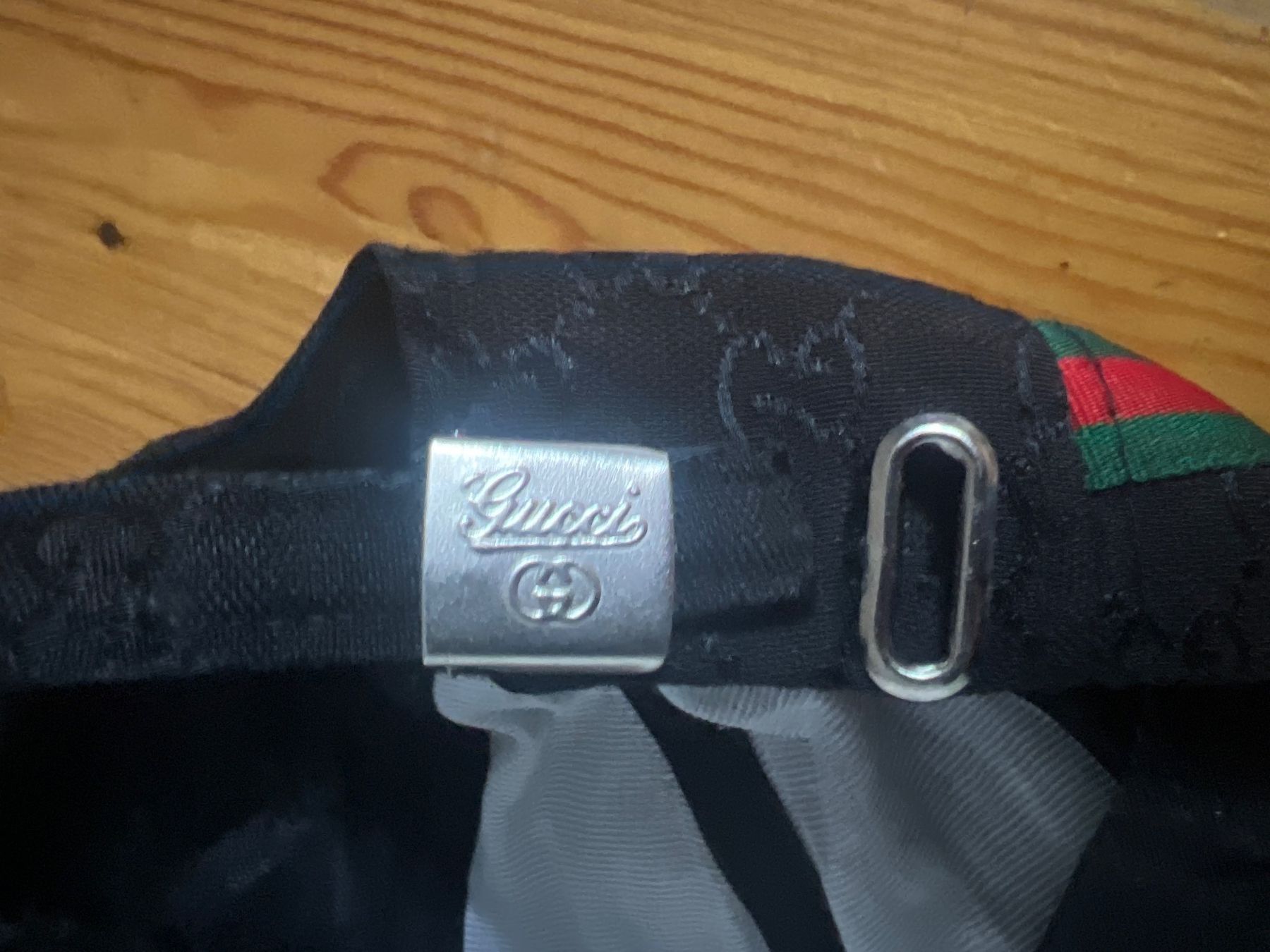 Altro in  Abbigliamento & Accessori: Cap, Schwarz – Usato da Basel venduto da friceberg2 3