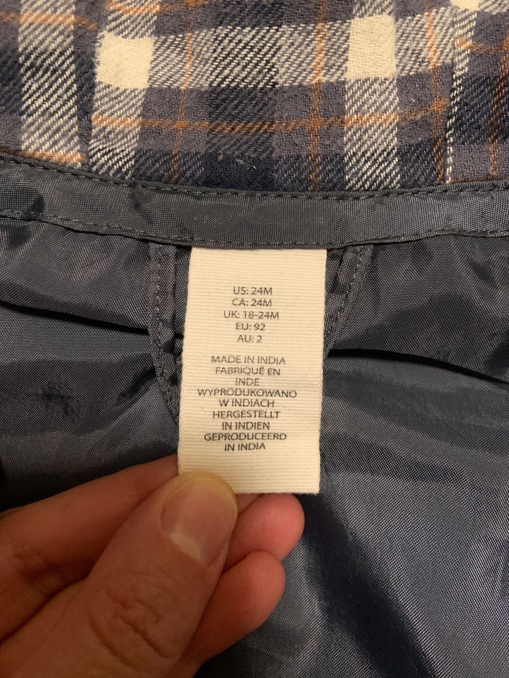 Altro abbigliamento per bambino: Kinderweste mit Kapuze, Grösse 86/92. 18-24m – Usato da Zürich venduto da bur_6jq9 3