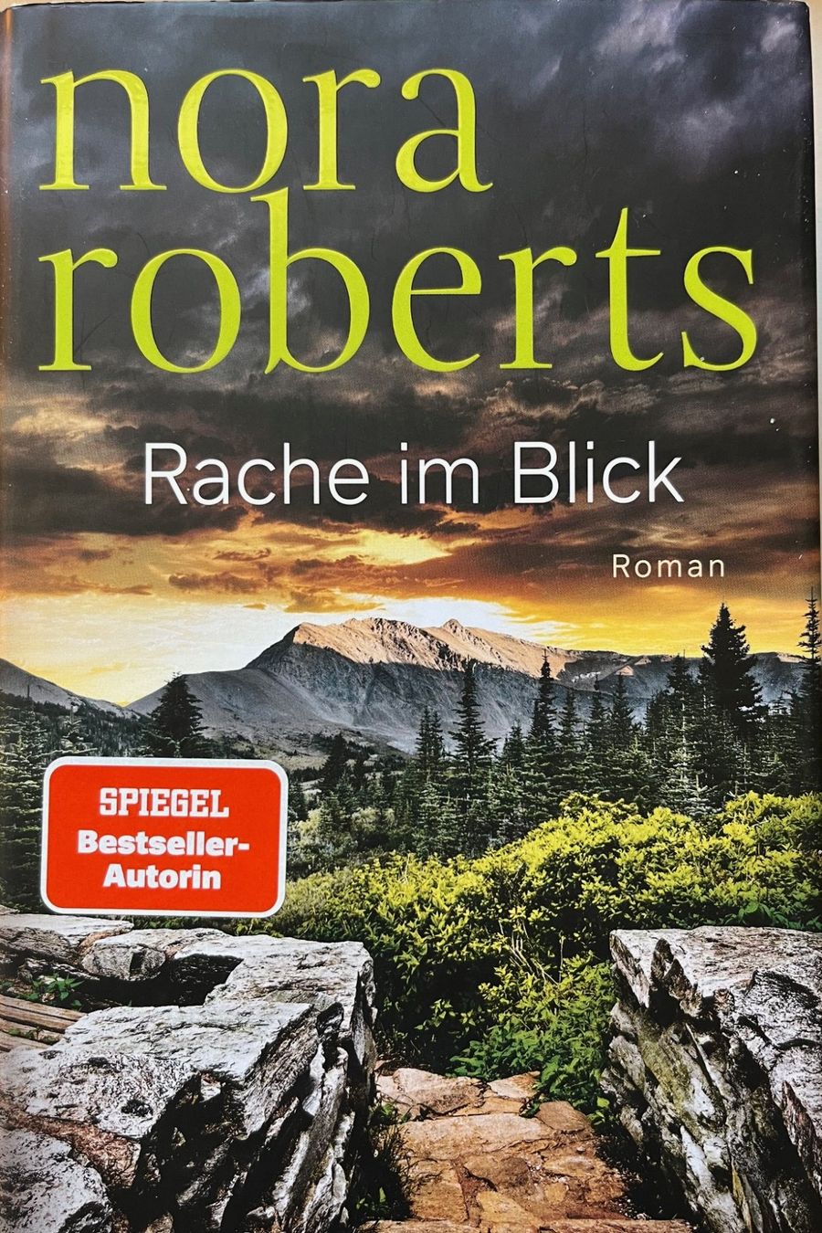 Libri: 2 Krimis Nora Roberts – Usato da Wolfwil venduto da estoll55 2
