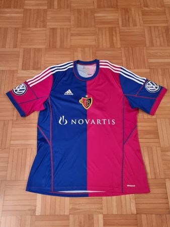 Valentin Stocker / FC Basel 2013-2014 Heimtrikot