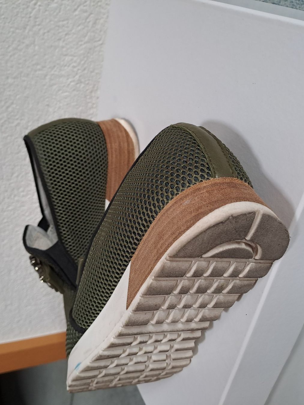 Scarpe da donna: Damen Slipper, Marke JEANNOT, Gr. 39, NP 229.-- – Usato da Frauenfeld venduto da Andadaa 4