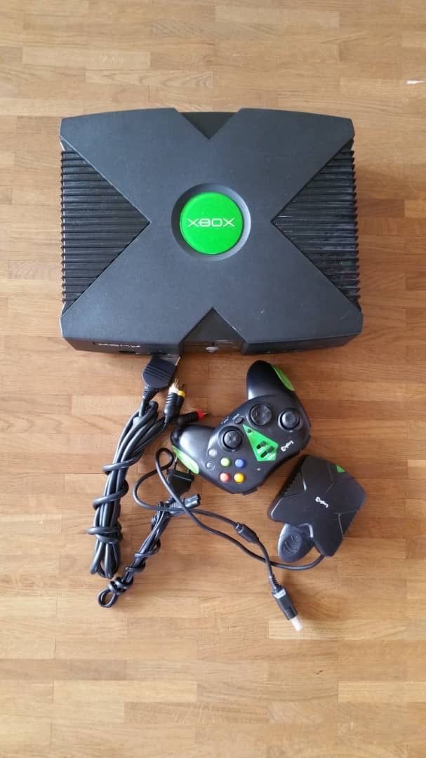 Giochi: 10 XBOX Spiele inklusive Konsole – Usato da Zürich venduto da Ndzinga 1
