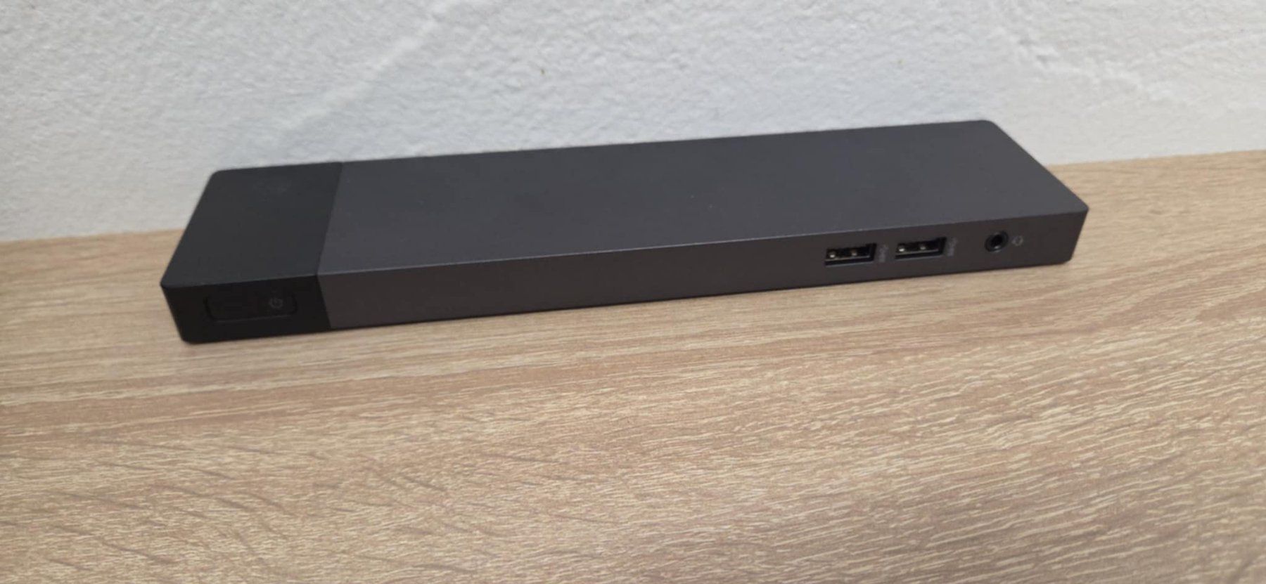 Hewlett Packard Docking station: 20 x HP Elite Thunderbolt 3 Dock, Daten Kabel – Usato da Felsberg venduto da umbi2018 2