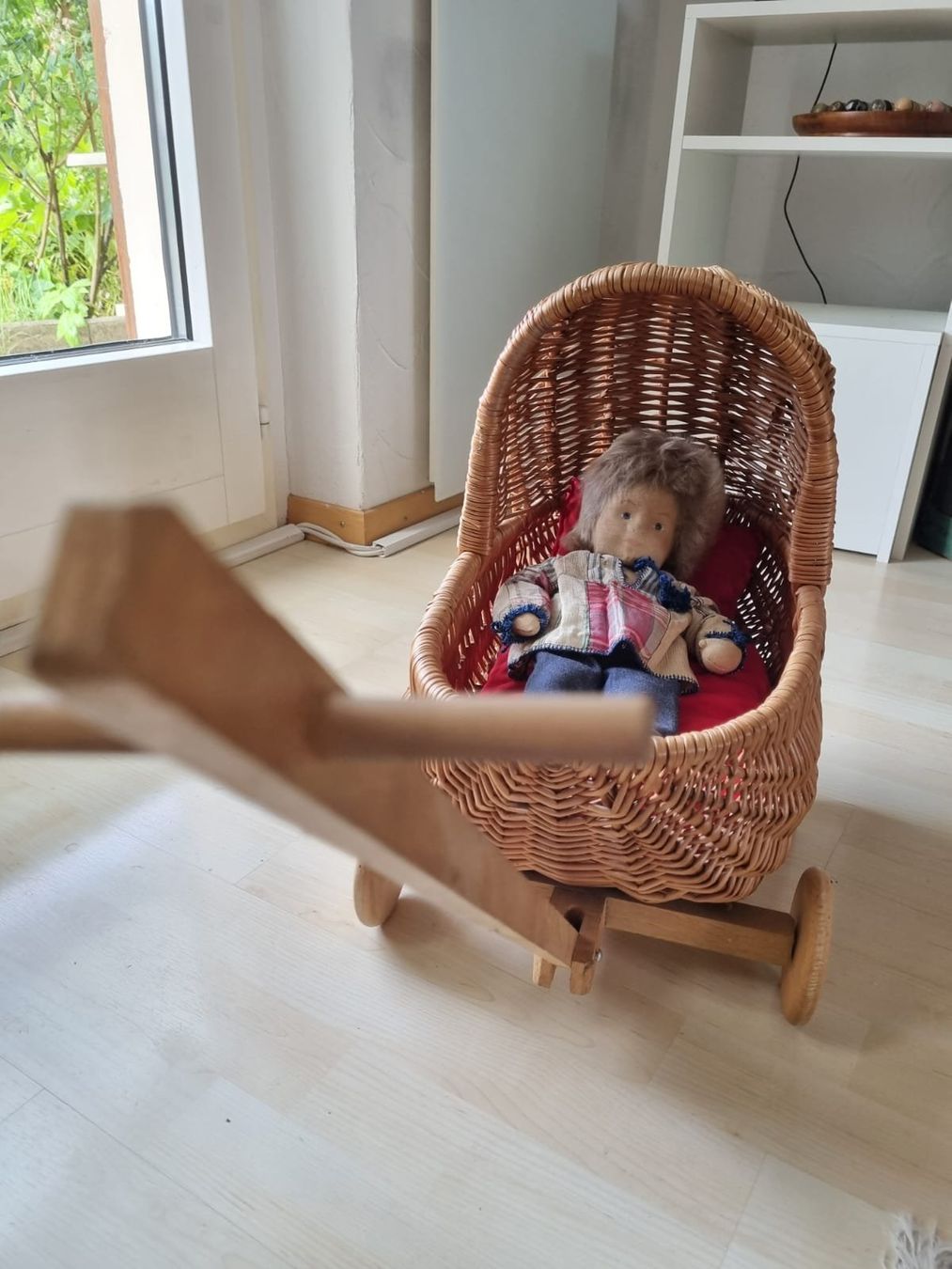 Carrozzine per bambole: Korb-Puppenwagen – Usato da Luzern venduto da Hailun 2
