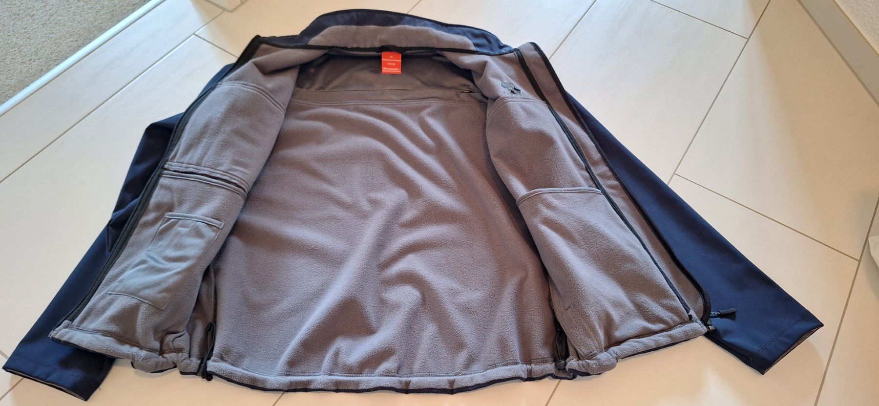 Giacche: Fleece-Jacke Ssangyong – Nuovo (secondo la descrizione) da Richterswil venduto da uscars 4