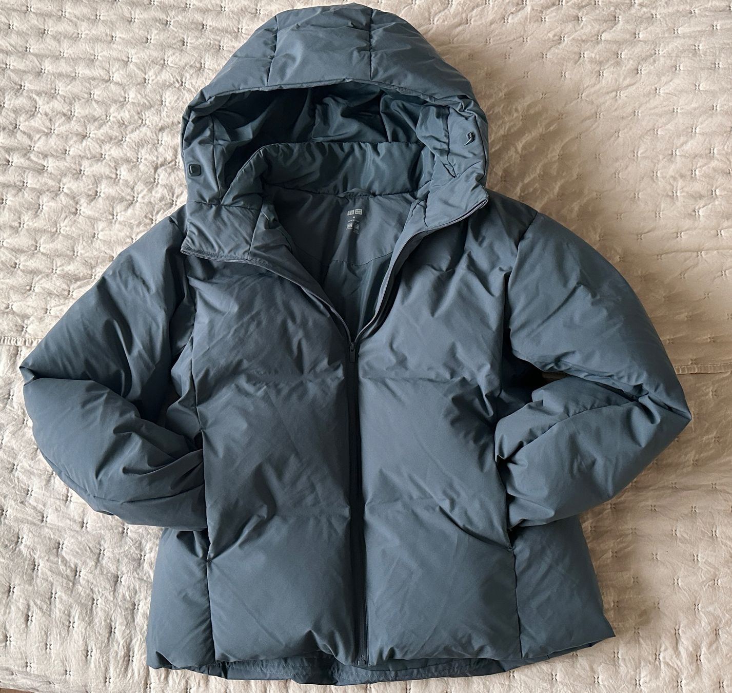 Uniqlo Giacche: Uniqlo Jacke "Seemless down parka" Gr. M – Usato da Zürich venduto da Bijin 2