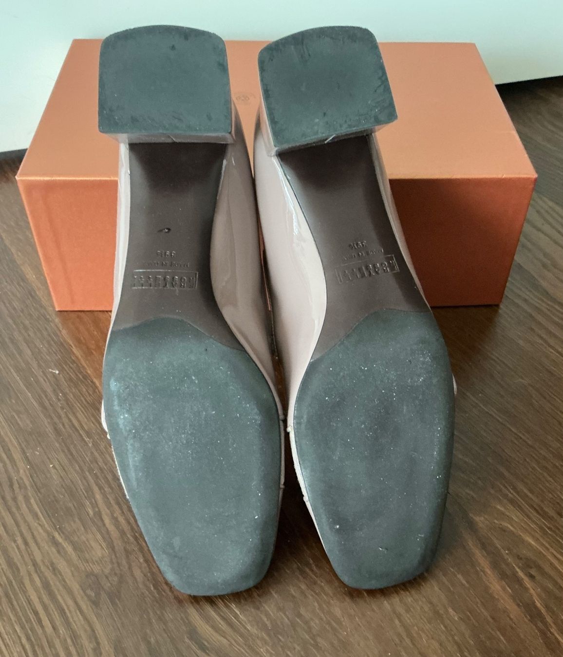 Fratelli Rossetti Scarpe da donna: Fratelli Rossetti beige pumps 39.5 – Nuovo e nell'imballaggio originale da Basel venduto da 18Inspiration 4