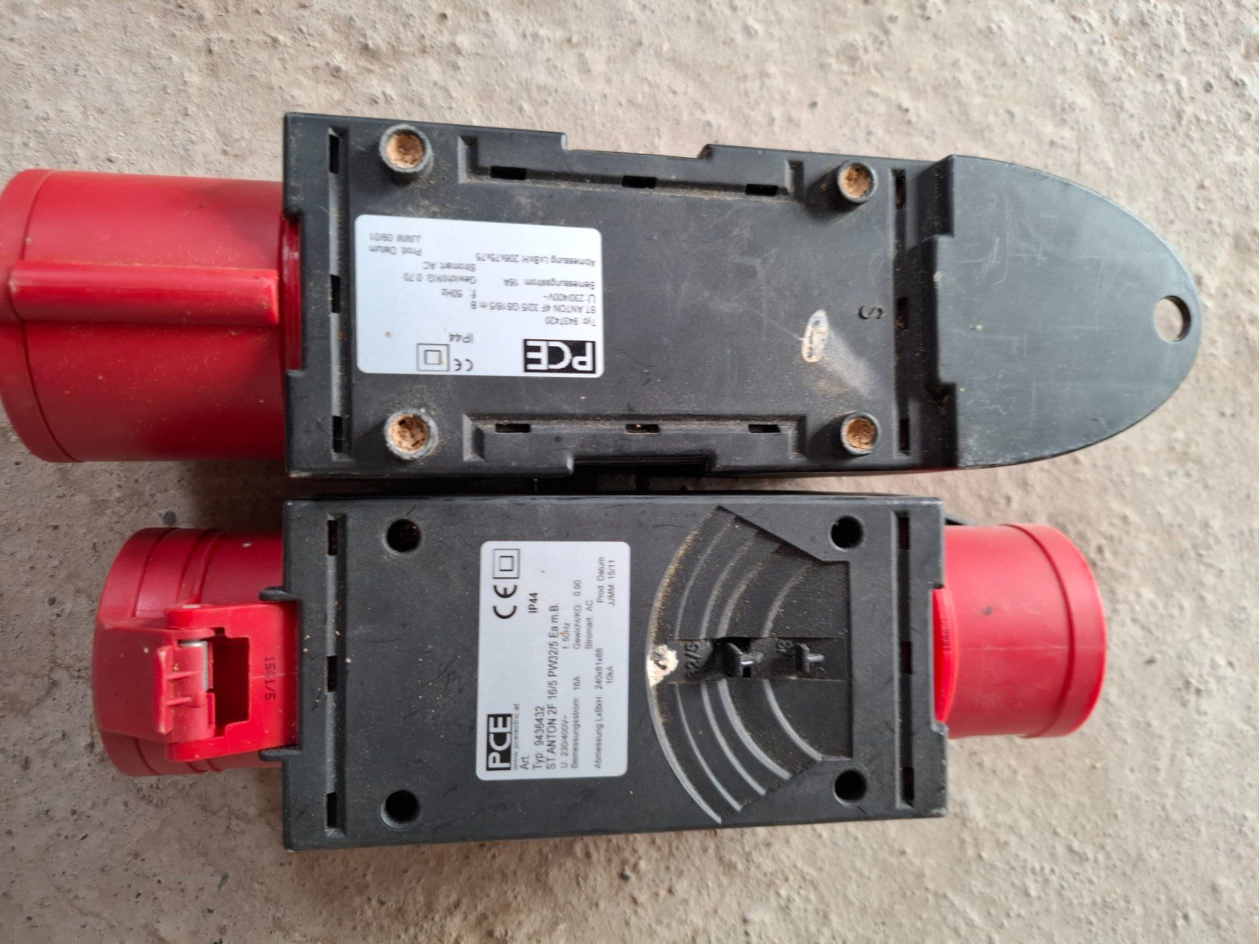 Laufwerke & Adapter: PCE 9436432 CEE Adapter – Gebraucht aus Steg im Tösstal von LARO14 8