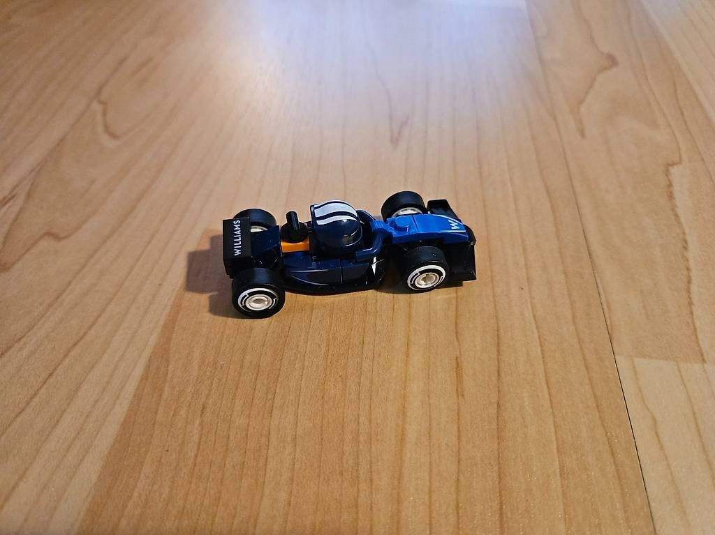 Kit di costruzioni: Lego F1 Mini 71049 Williams – Usato da Alberswil venduto da Zrmite