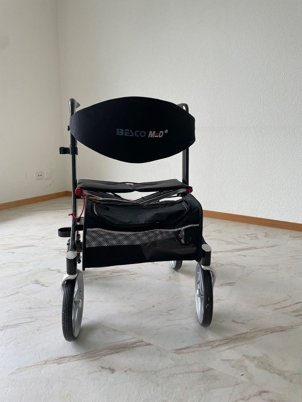 Aides à la marche: Rollator – Neuf (Voir description) à Winterthur par taiyo 3
