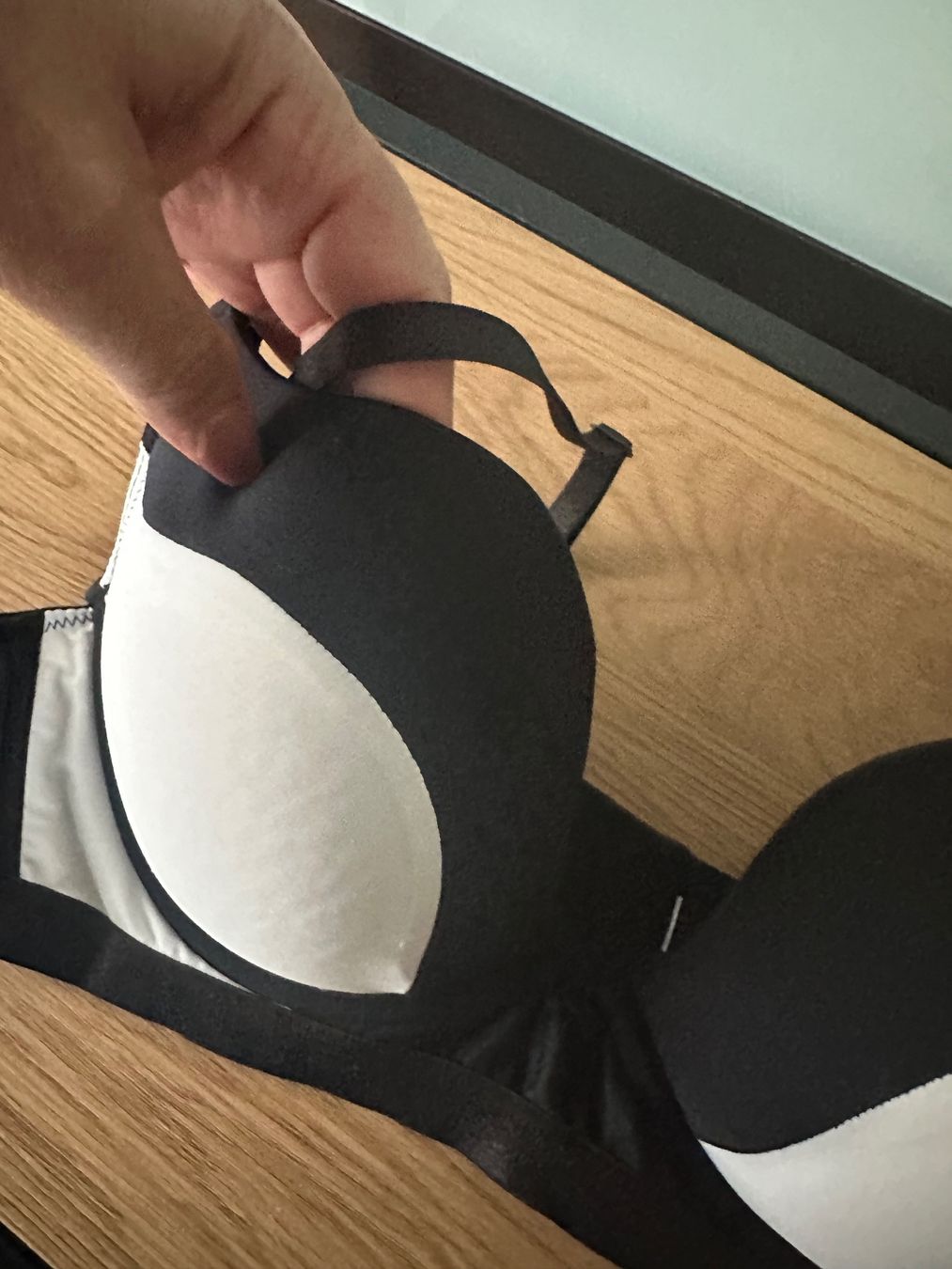 Altra biancheria intima: Schalen-BH schwarz/weiss, B85 neu! – Nuovo (secondo la descrizione) da Altendorf venduto da Eastwick4 1