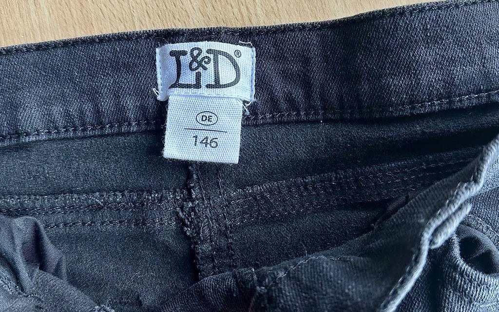 Hosen: Jeans Hose ungetragen 146 – Gebraucht aus Fehren von Flugzeug1177 2