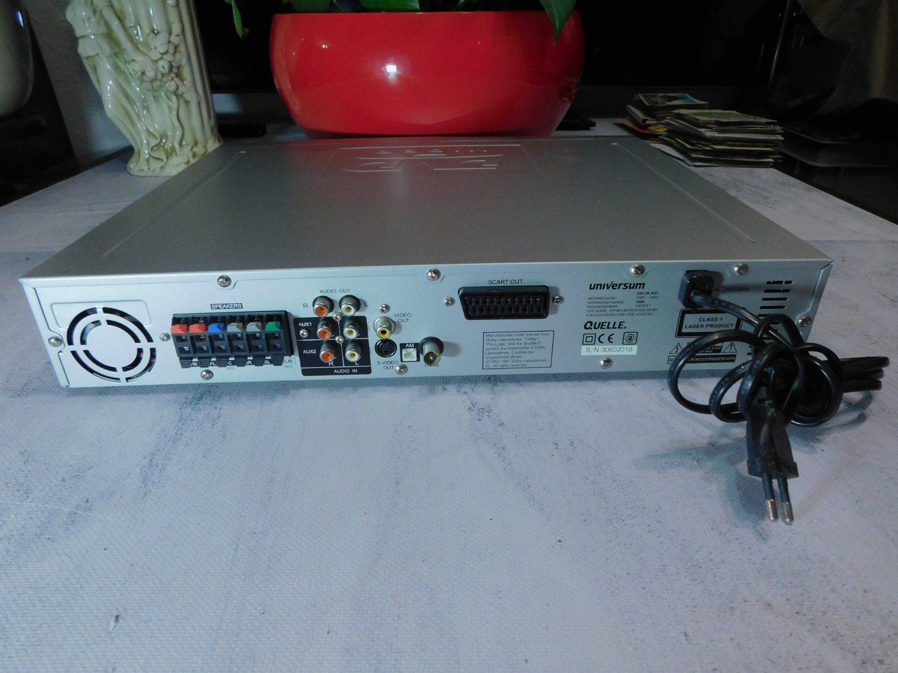 Lettore multimediale & Streamer: Universum DVD Player DVD-DR 3020 – Usato da Emmenbrücke venduto da Ulisse-22 3
