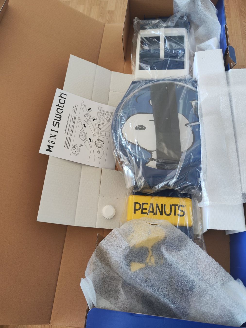 Swatch Orologi: MAXI Swatch Peanuts Snoopy neuve Limitée 444pcs - MSO29Z106 – Nuovo e nell'imballaggio originale da Biel/Bienne venduto da wpr_nr2l 6