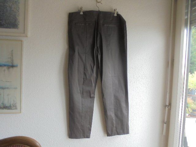 H&M Hosen: Elegante Stoffhose Gr. 44, Grau – Neu (gemäss Beschreibung) aus Hinwil von Glasperlen 1