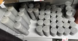 088 Posten Raureif Kerzen grau aus Liquidation