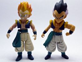 2002 DRAGONBALL Z SET OF 2 GOTENKS