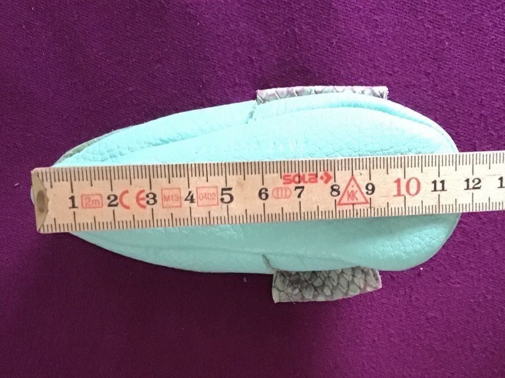 Scarpe per ragazzi: Neue Echt Leder Hausschuhe Gr:19-20 – Nuovo (secondo la descrizione) da Seuzach venduto da Tureda 2