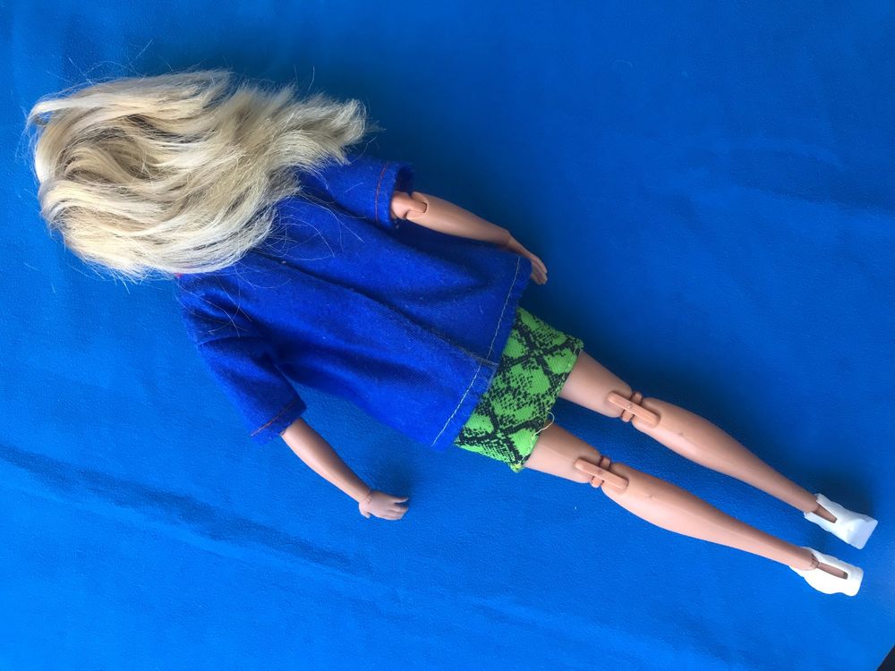 Made to Move Barbie with clothes/mit Kleidung (Gebraucht) in Onex für