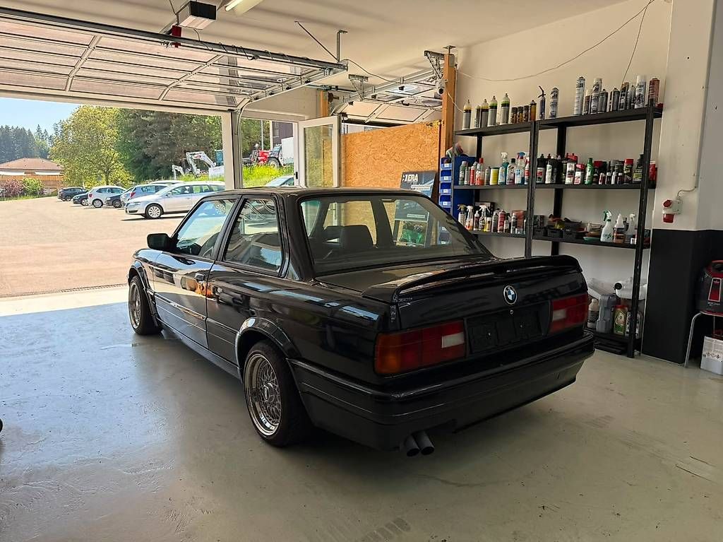 Automobili: BMW E30 325i Coupé M-Technic 2 | Manuell | Schiebedach | BBS – Usato da Luterbach venduto da muh_hb7x 3