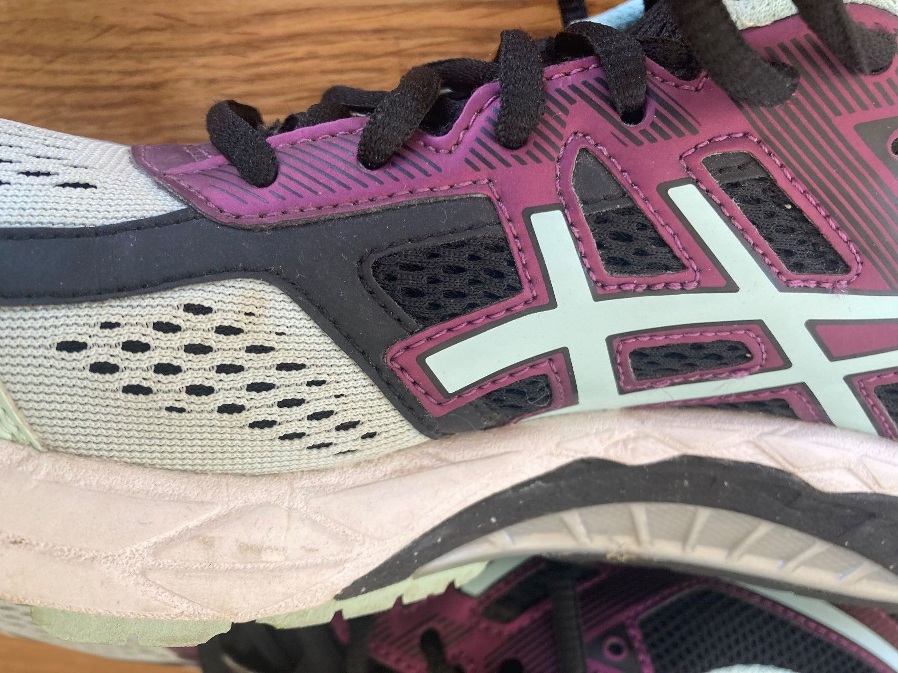 Asics Scarpe da uomo: Asics Gel-Foundation , taille39 – Usato da Confignon venduto da Gd8 2