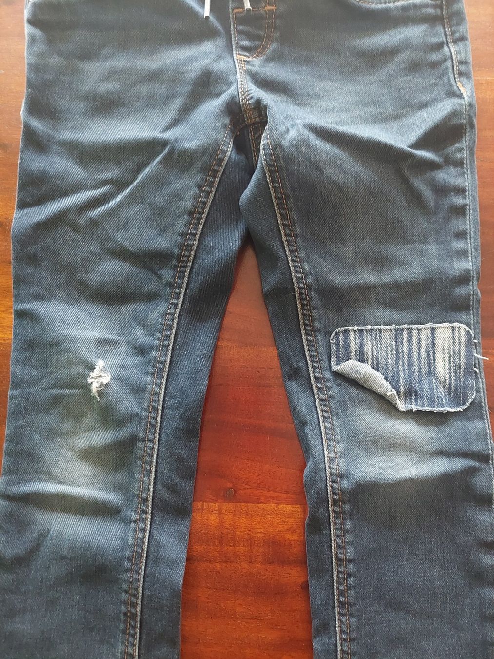 C&A Pantaloni: C&A Jeans Dunkelblau Grösse 116 – Usato da Beckenried venduto da Havacola 2