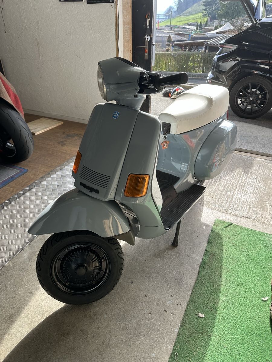 Vespa Scooter: Vespa Cosa Roller grau – Usato da Kriens venduto da Savas04 3