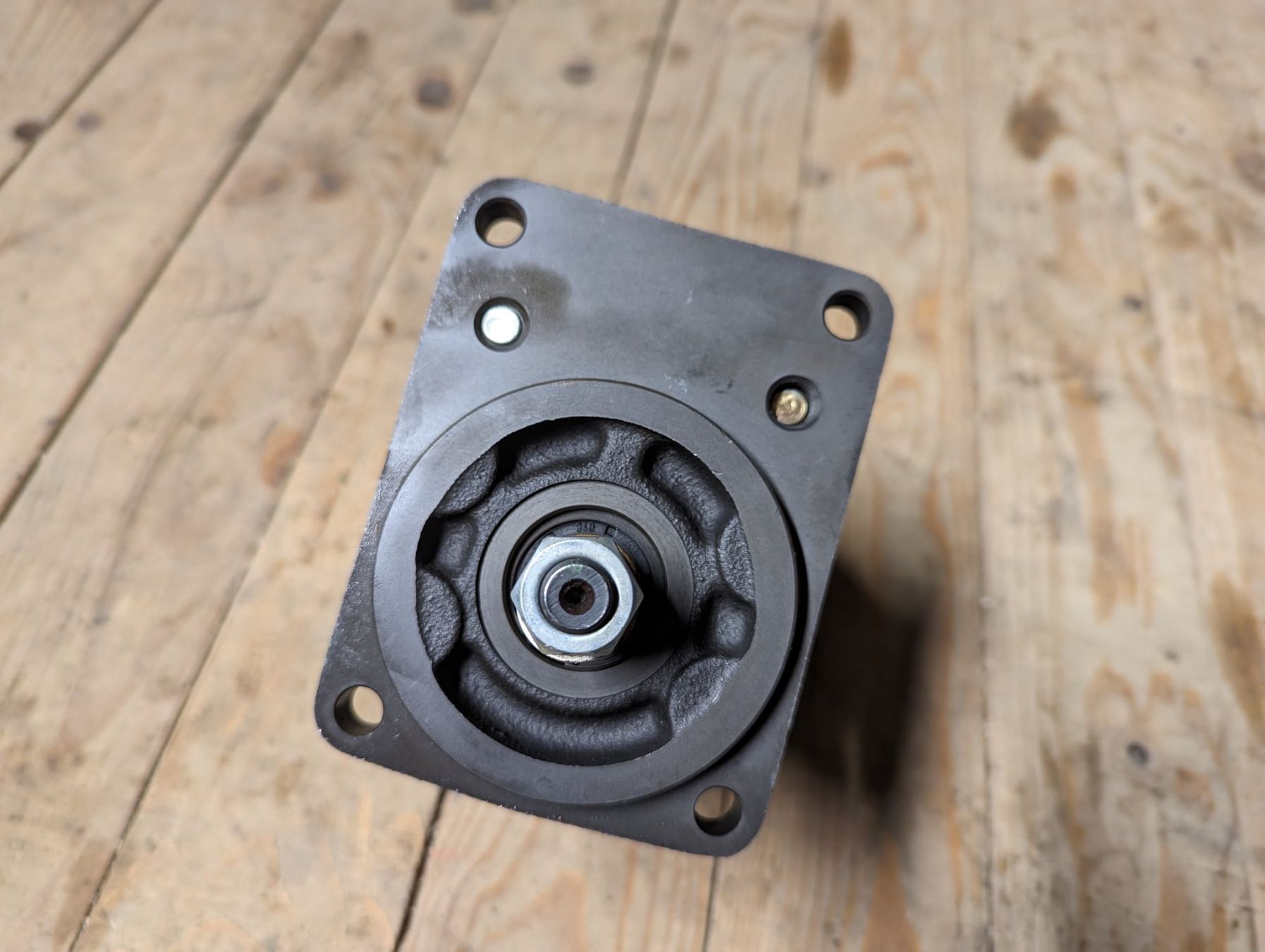 Pompe & Parti di ricambio: Hydraulikpumpe Bosch – Usato da Dietschwil venduto da FIZENATOR 4