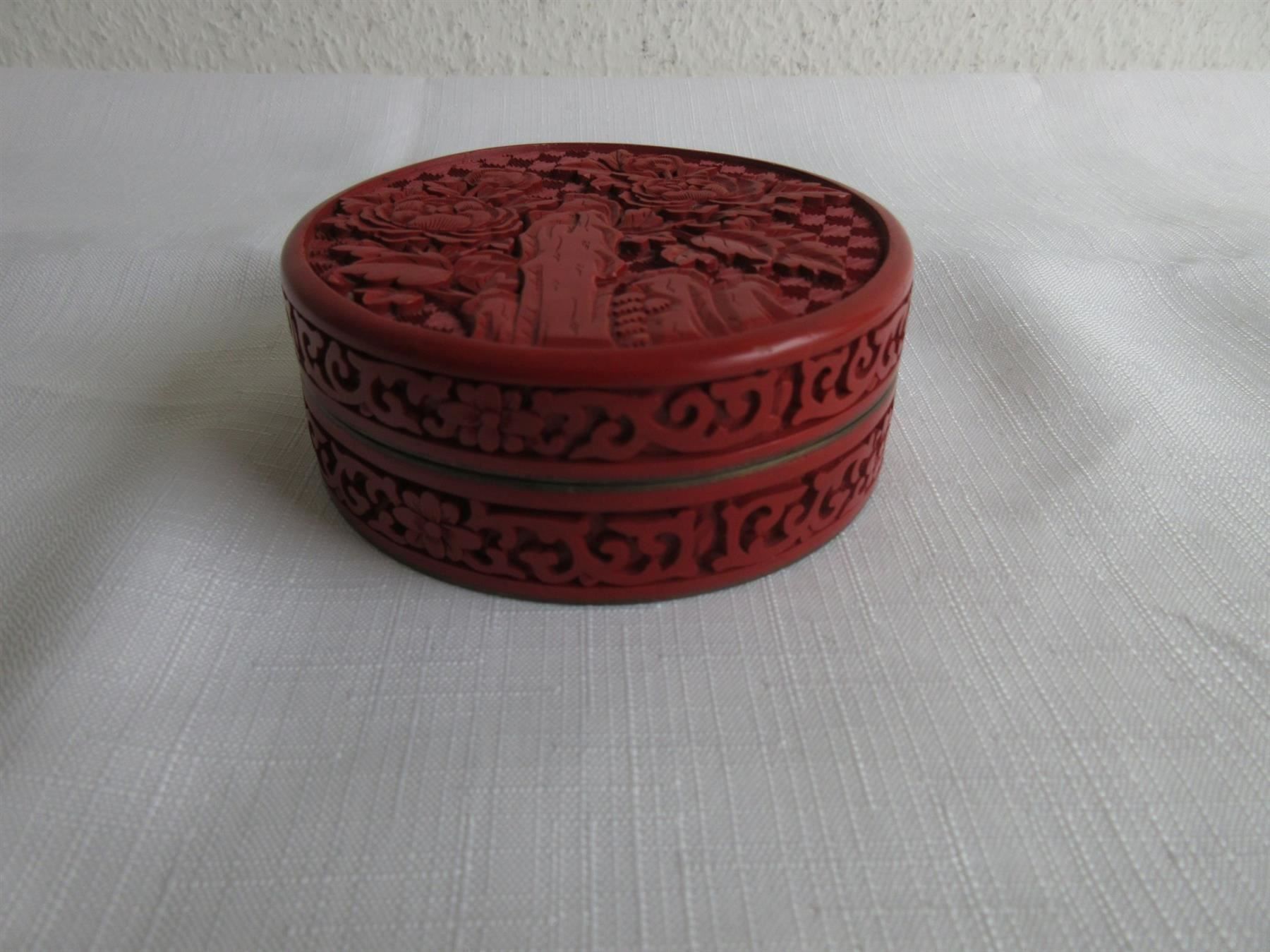 Contenitori & Simili: Chinesische Rotlack - Deckeldose – Usato da Binningen venduto da Oldfashion 1