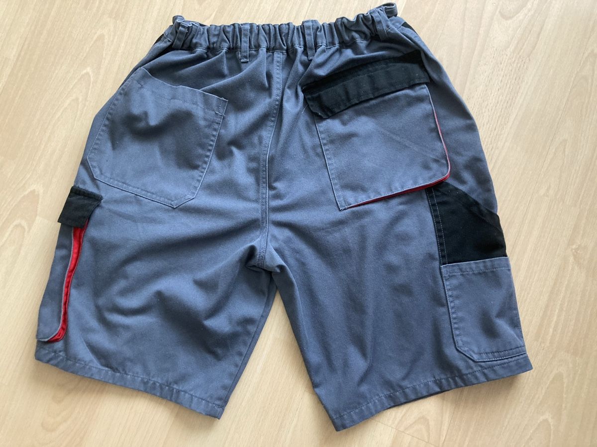 Pantalons: Kurze Arbeitshose – D'occasion à Geroldswil par schatz1962 1
