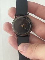 Damen Armbanduhr Gucci schwarz Lederarmband AB 1.- FR!