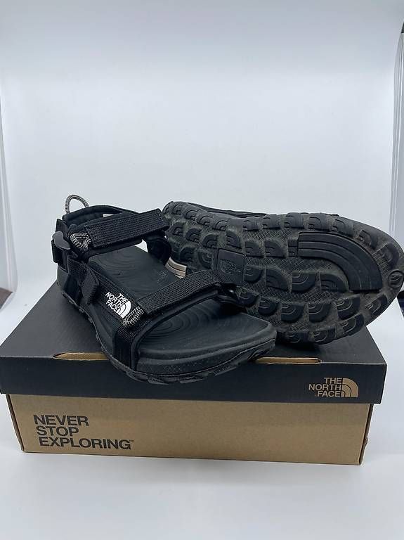 North Face Scarpe da donna: The North Face W Explore Camp Sandal - Schwarz - Gr. 38.5 – Usato da Zürich venduto da Waikiki57 1