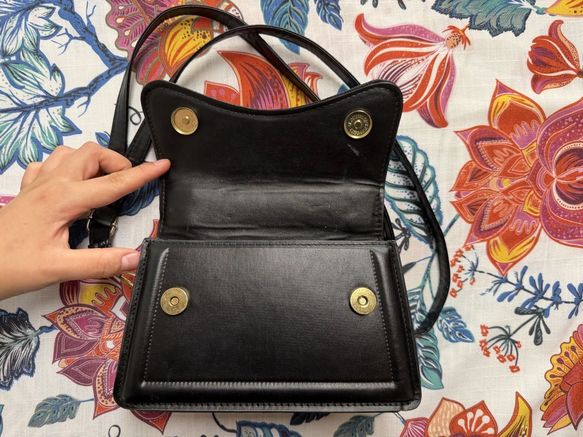 Borse da donna: Damen Handtasche schwarz – Usato da Amriswil venduto da flo_r2xt 1
